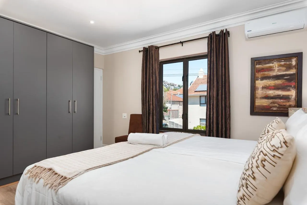 Planet Africa 9 Apartment Cape Town